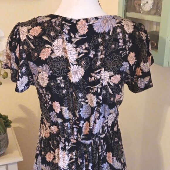 Maurices Dark Floral Midi Dress - Picture 7 of 13